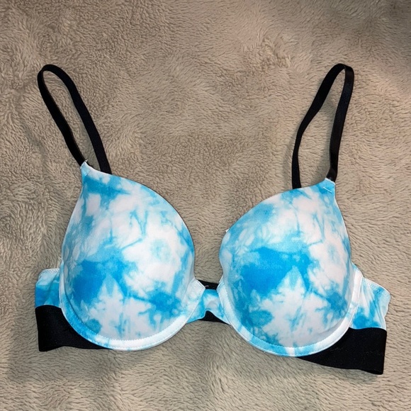 VS Pink Wear Everywhere Push-Up, size 34C - Picture 1 of 9